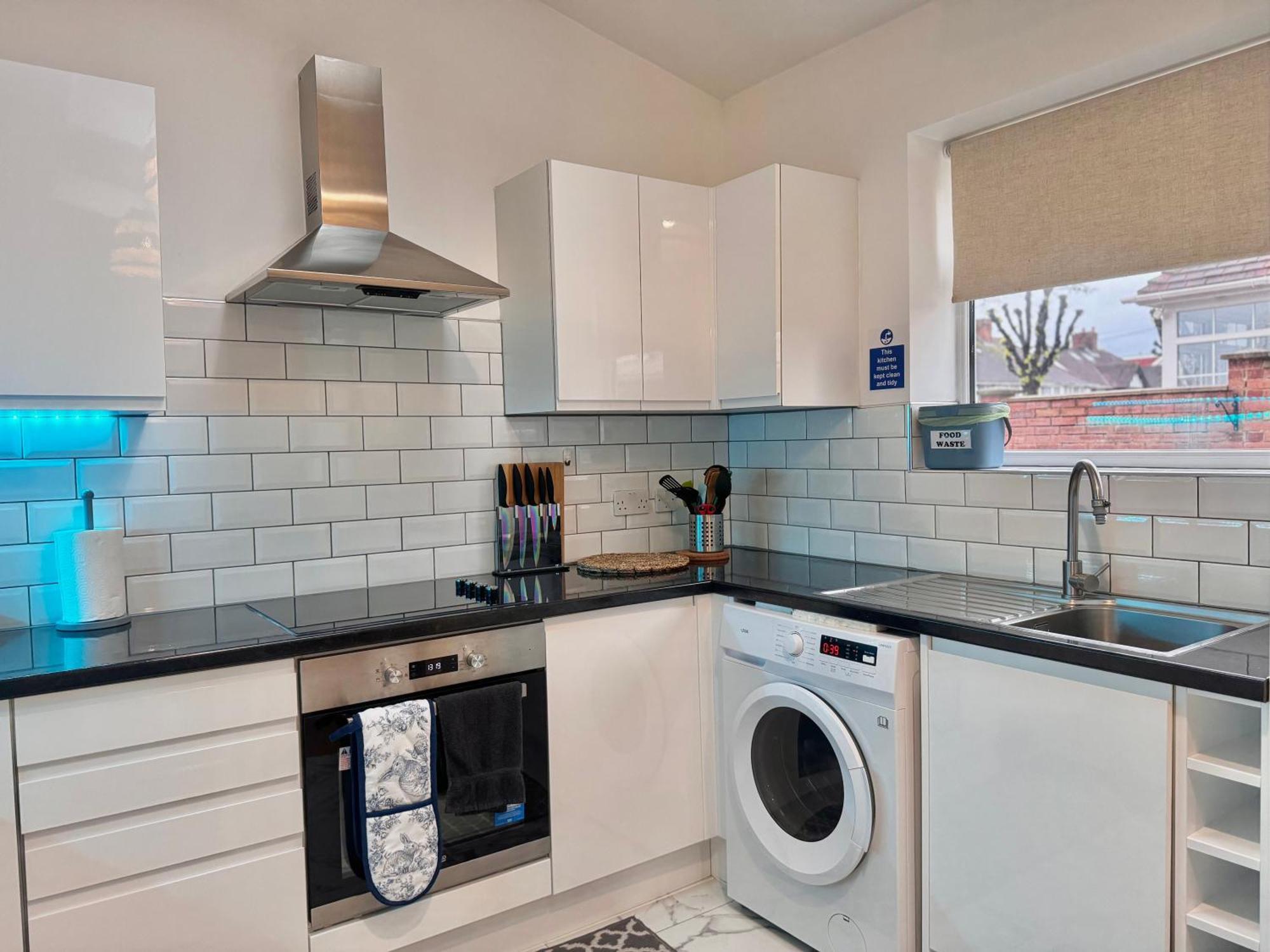 Modern 1-Bed Apt 30Min To Central London & Parking Eksteriør billede
