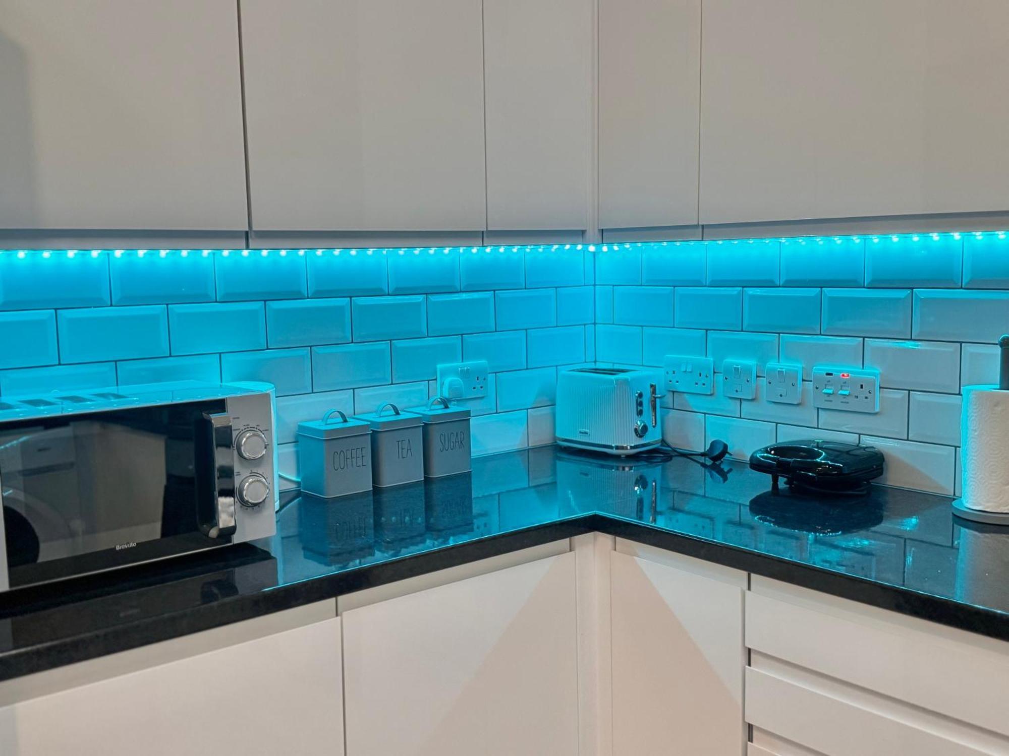 Modern 1-Bed Apt 30Min To Central London & Parking Eksteriør billede
