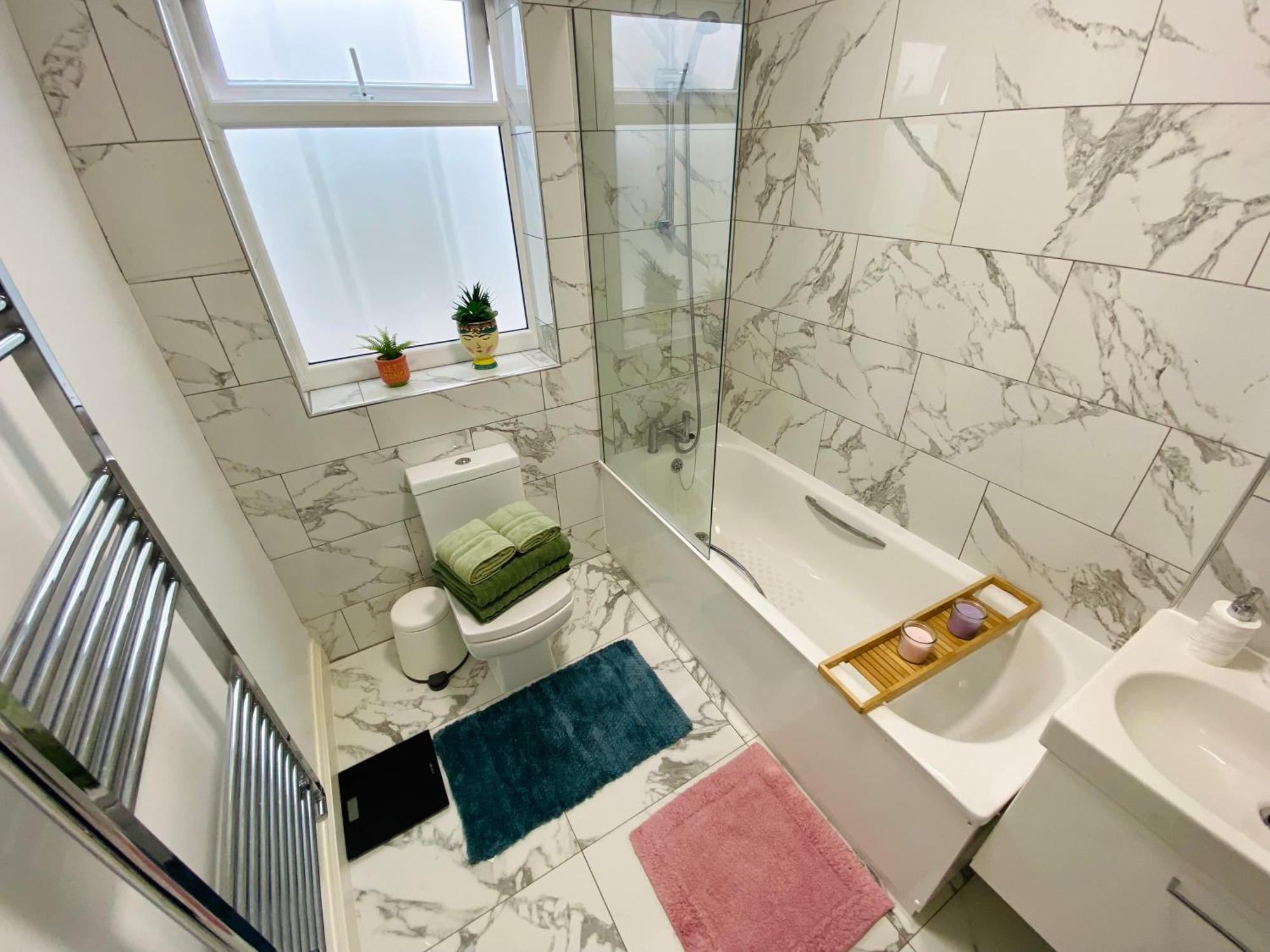 Modern 1-Bed Apt 30Min To Central London & Parking Eksteriør billede